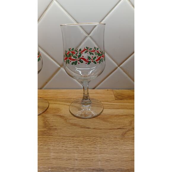 4 Vintage Libbey Water Goblet Glasses with Holly Berry Trim‎ - Picture 3 of 5